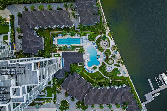 2 WATER CLUB Way 1603, North Palm Beach, FL 33408