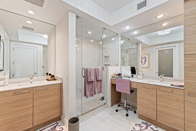 2 WATER CLUB Way 1603, North Palm Beach, FL 33408
