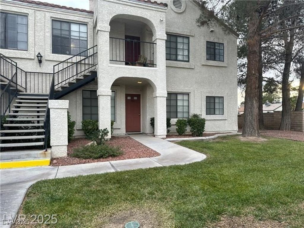 Image 1 of property listing at 4707 Nara Vista Way 104, Las Vegas, NV 89103