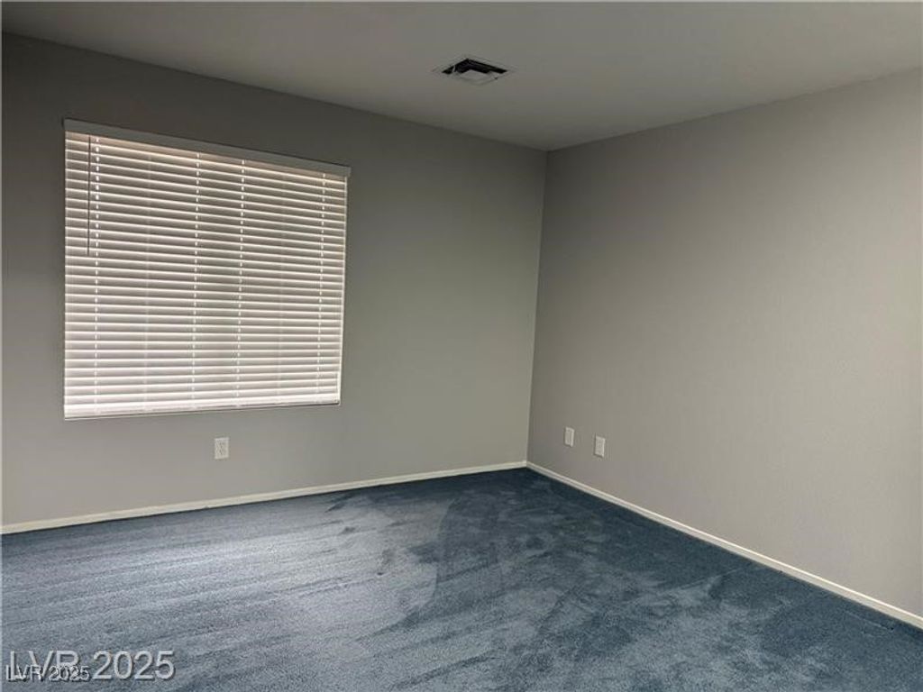 Image 12 of property listing at 4707 Nara Vista Way 104, Las Vegas, NV 89103