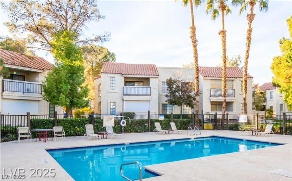 Image 13 of property listing at 4707 Nara Vista Way 104, Las Vegas, NV 89103