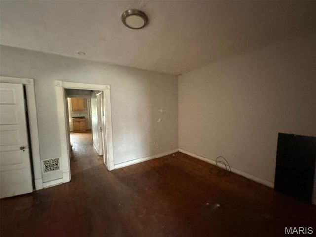 4635 Oregon Avenue, St Louis, MO 63111