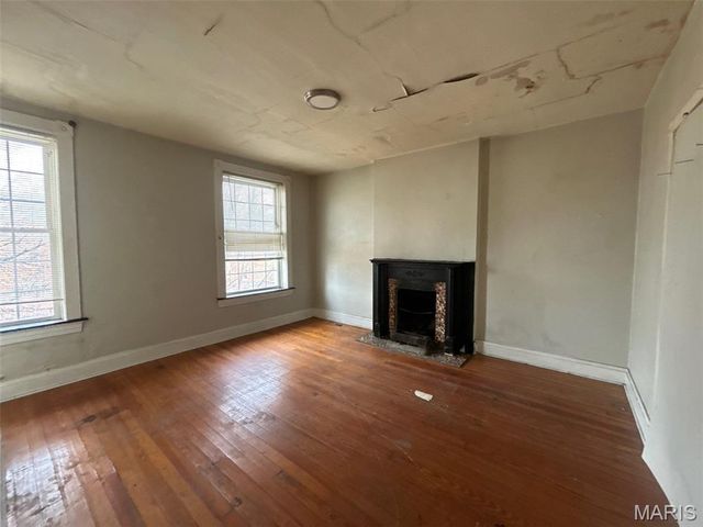 4635 Oregon Avenue, St Louis, MO 63111