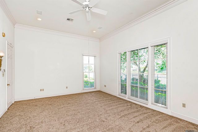 12038 Lake Estates Ave, Baton Rouge, LA 70810