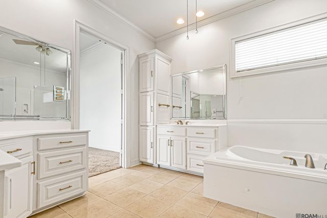 12038 Lake Estates Ave, Baton Rouge, LA 70810