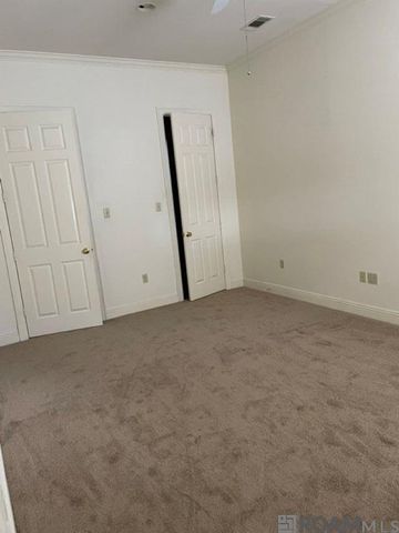12038 Lake Estates Ave, Baton Rouge, LA 70810