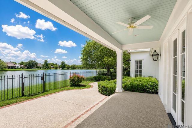 12038 Lake Estates Ave, Baton Rouge, LA 70810