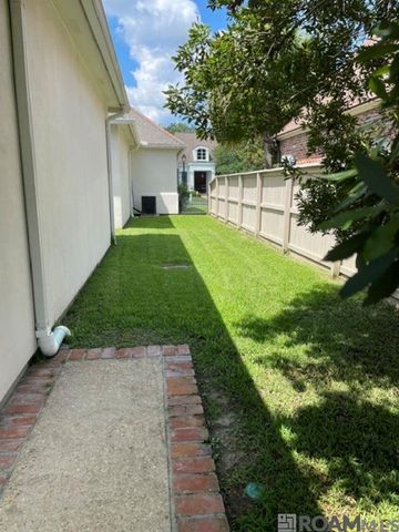 12038 Lake Estates Ave, Baton Rouge, LA 70810