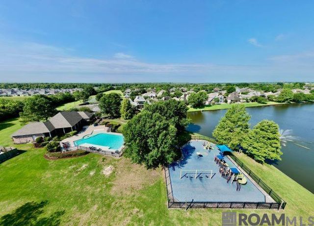 12038 Lake Estates Ave, Baton Rouge, LA 70810