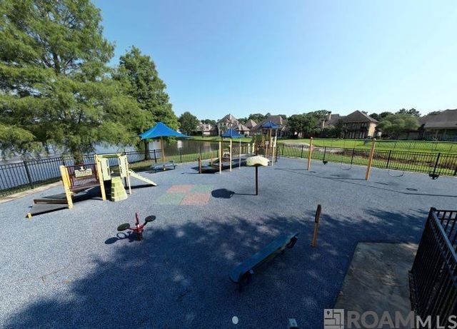 12038 Lake Estates Ave, Baton Rouge, LA 70810