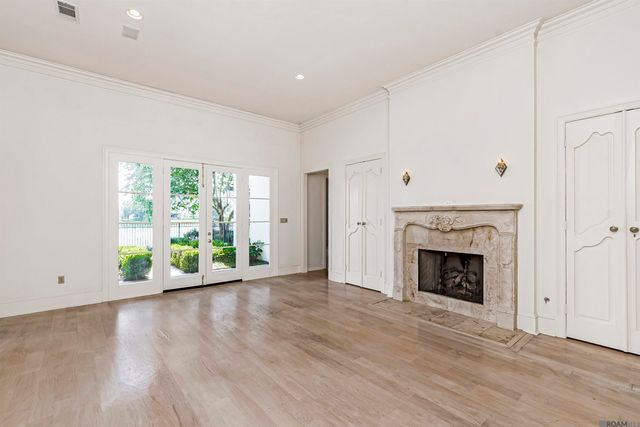 12038 Lake Estates Ave, Baton Rouge, LA 70810