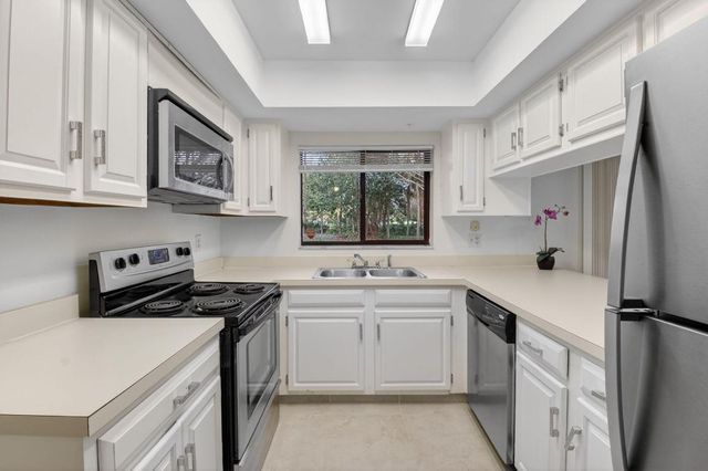 3149 Kingswood Terrace, Boca Raton, FL 33431