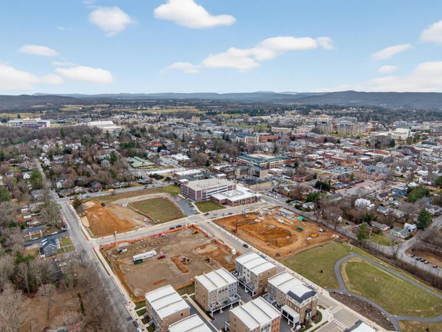 520 Belvedere AVE, Blacksburg, VA 24060