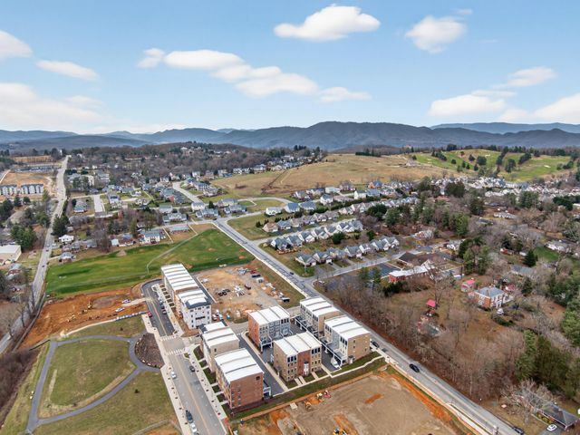 520 Belvedere AVE, Blacksburg, VA 24060