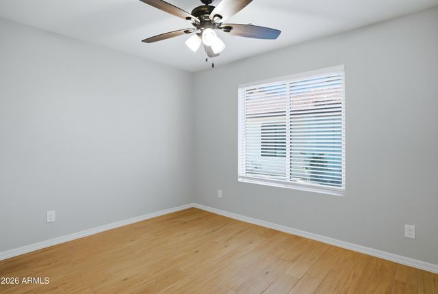 2844 E WALTANN Lane 4, Phoenix, AZ 85032