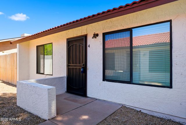 2844 E WALTANN Lane 4, Phoenix, AZ 85032