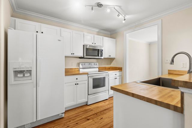 1124 5th Avenue, Charleston, SC 29407