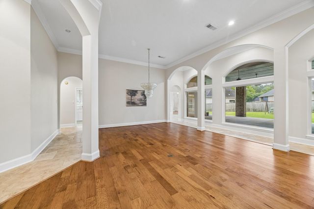 6122 Bluebonnet Pond Lane, Kingwood, TX 77345