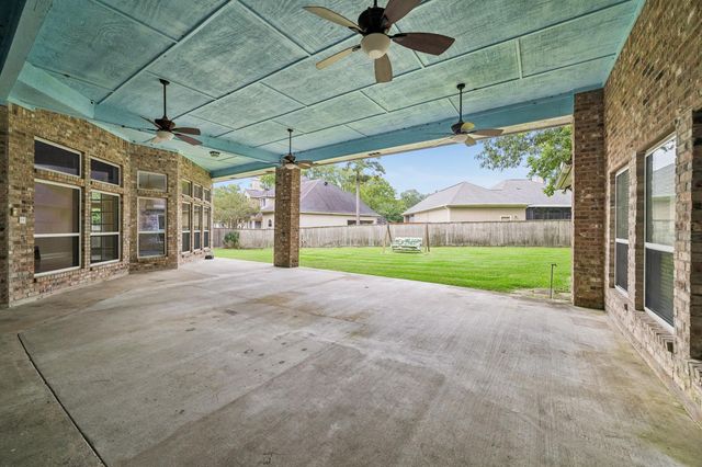 6122 Bluebonnet Pond Lane, Kingwood, TX 77345