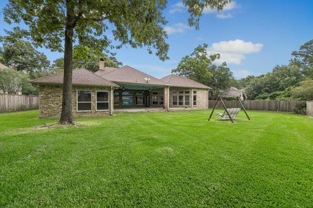 6122 Bluebonnet Pond Lane, Kingwood, TX 77345
