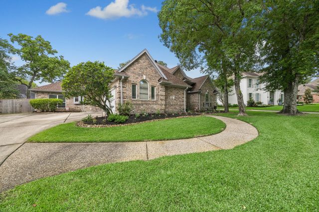 6122 Bluebonnet Pond Lane, Kingwood, TX 77345