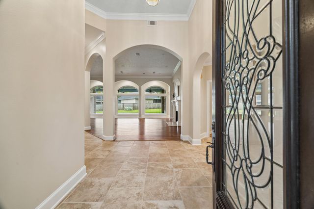 6122 Bluebonnet Pond Lane, Kingwood, TX 77345