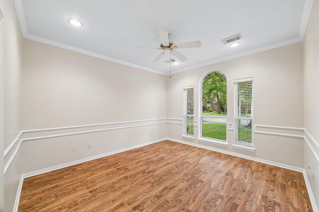 6122 Bluebonnet Pond Lane, Kingwood, TX 77345