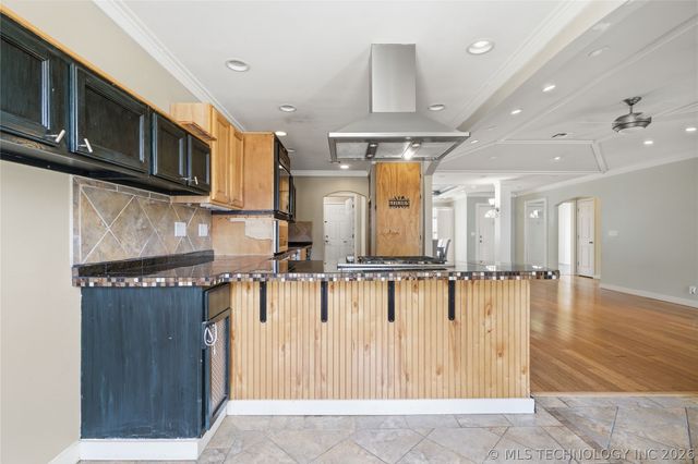 3226 N 2nd Place, Broken Arrow, OK 74012
