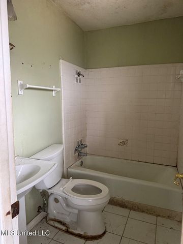 11065 E Dogwood Drive, Gulfport, MS 39503