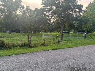 C-6 Privacy Ln, Gonzales, LA 70737