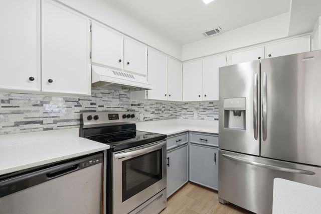 133 Crestwood Ave, Palatka, FL 32177