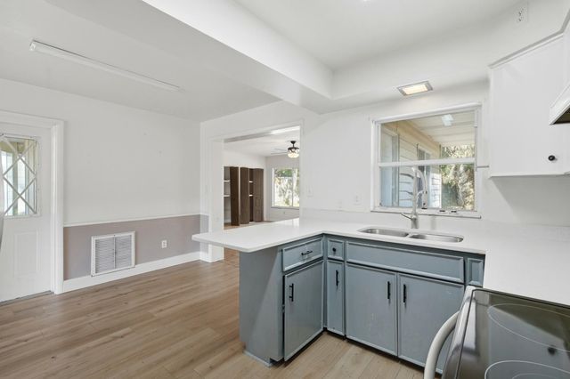 133 Crestwood Ave, Palatka, FL 32177