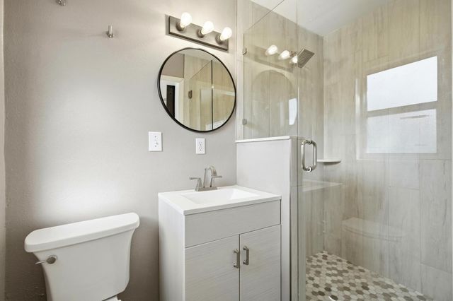 133 Crestwood Ave, Palatka, FL 32177