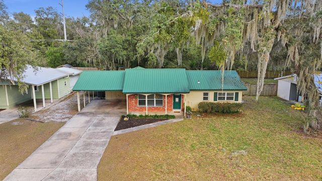133 Crestwood Ave, Palatka, FL 32177