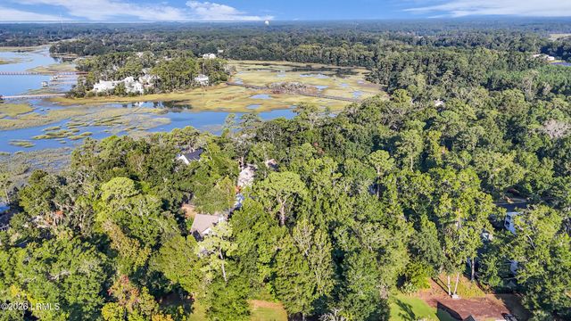 305 De La Gaye Point, Beaufort, SC 29902