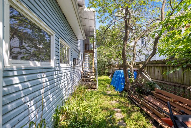 2303 9th Street, Rockford, IL 61104