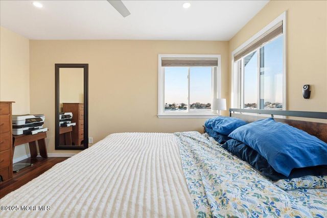 50 Valentine Street 25B, Monmouth Beach, NJ 07750