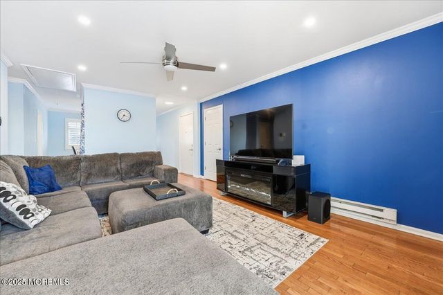 50 Valentine Street 25B, Monmouth Beach, NJ 07750