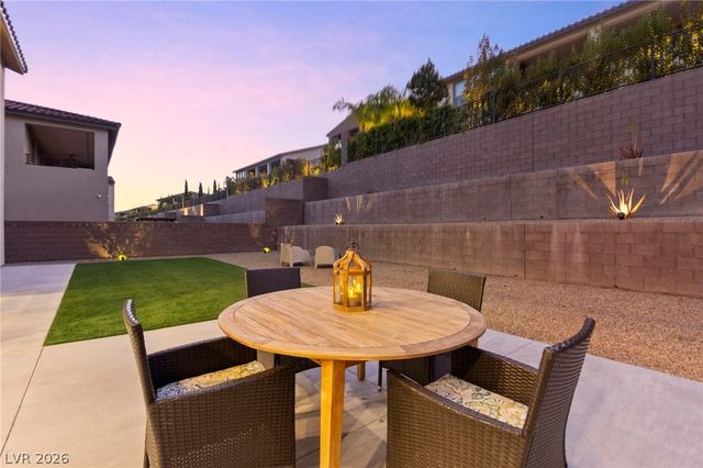 225 Carmel Sky Street, Las Vegas, NV 89138