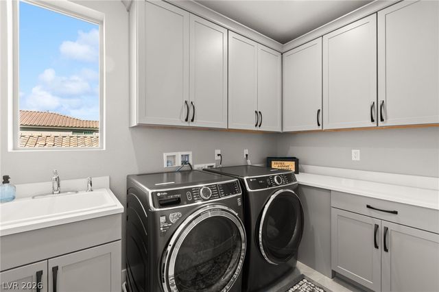 225 Carmel Sky Street, Las Vegas, NV 89138