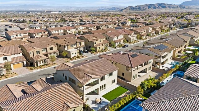 225 Carmel Sky Street, Las Vegas, NV 89138