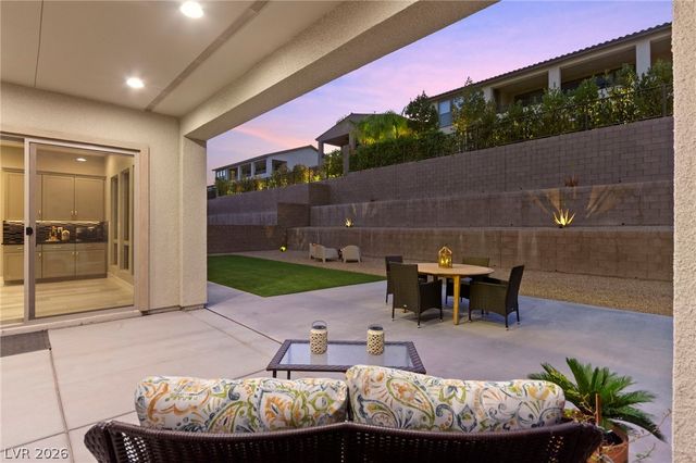 225 Carmel Sky Street, Las Vegas, NV 89138