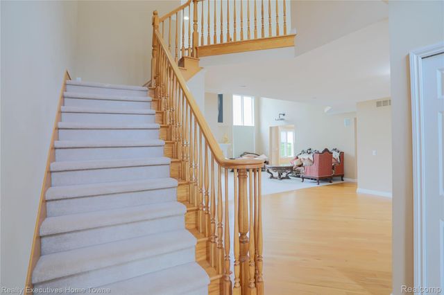 47909 Milonas Drive, Shelby Charter Township, MI 48315