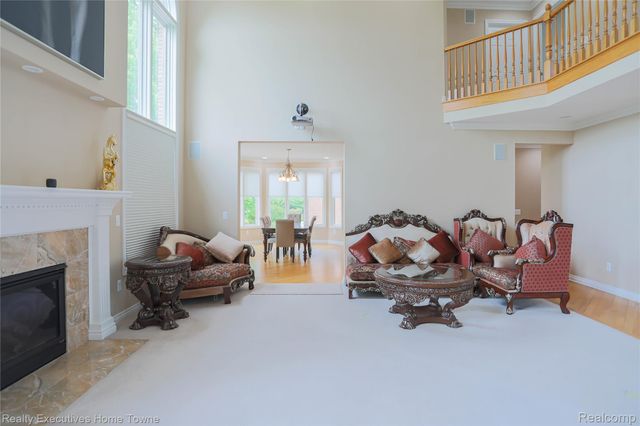 47909 Milonas Drive, Shelby Charter Township, MI 48315