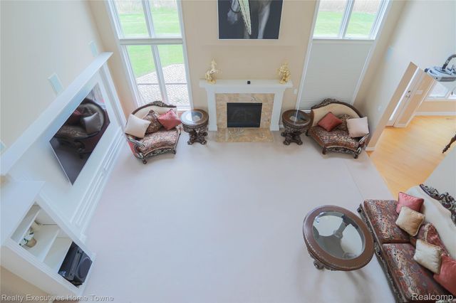 47909 Milonas Drive, Shelby Charter Township, MI 48315