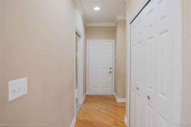 47909 Milonas Drive, Shelby Charter Township, MI 48315
