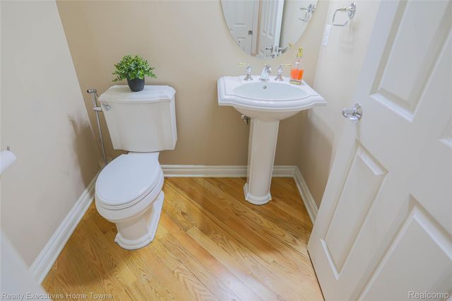 47909 Milonas Drive, Shelby Charter Township, MI 48315