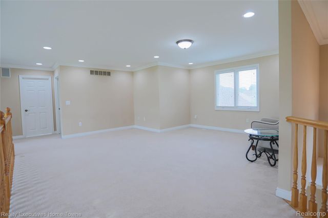 47909 Milonas Drive, Shelby Charter Township, MI 48315