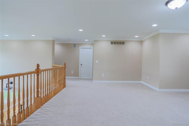 47909 Milonas Drive, Shelby Charter Township, MI 48315