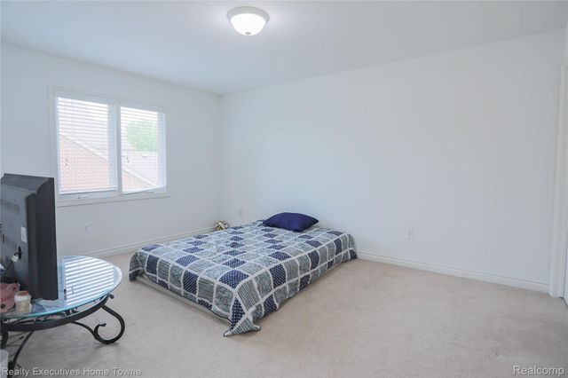 47909 Milonas Drive, Shelby Charter Township, MI 48315